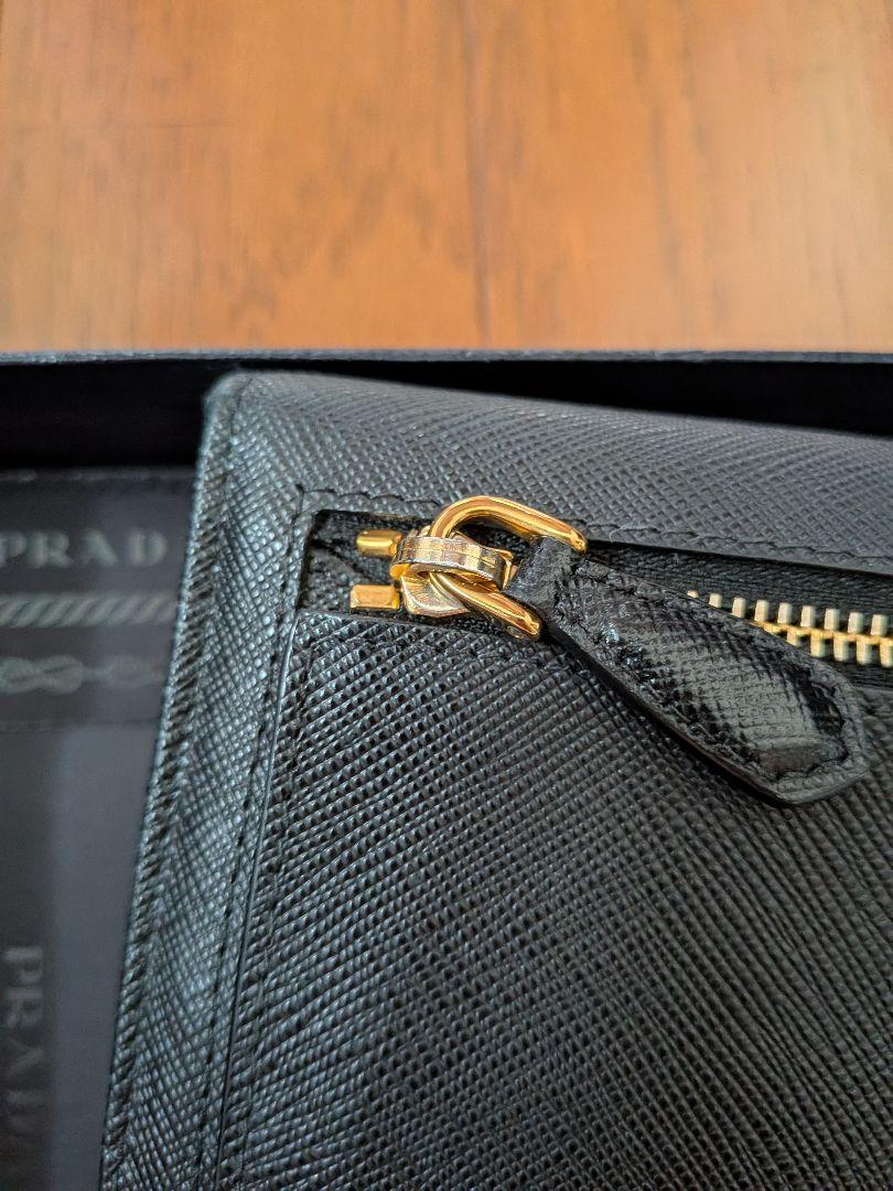PRADA ブラック 長財布 ギャランティカードつき