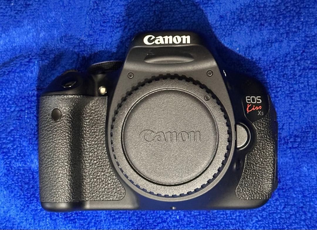 canon eos kiss x5 ミラーレスカメラ 1式セット おまけ付き