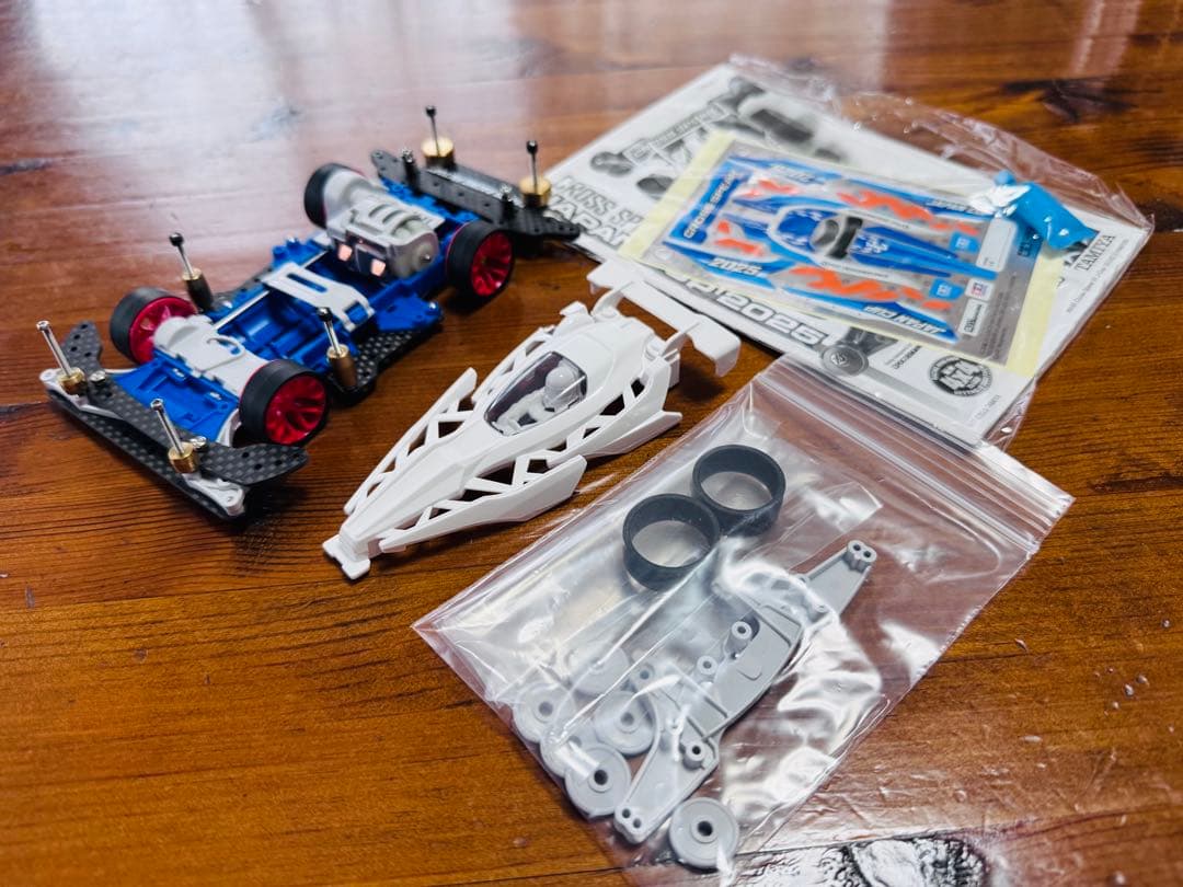 タミヤクロススピアー01 VZシャーシ/カーボンパーツ/ペラタイヤ