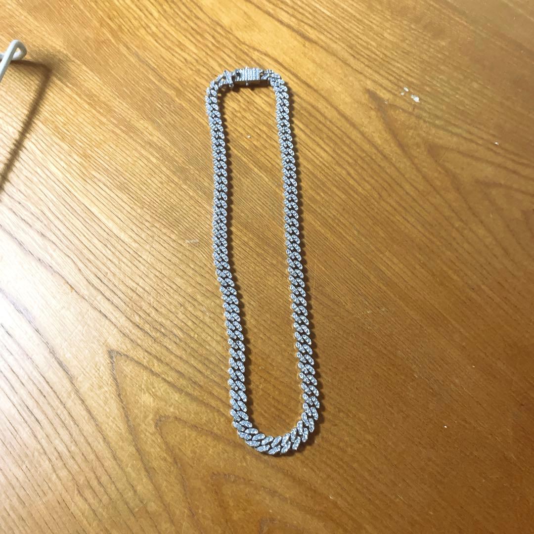 シルバーネックレス