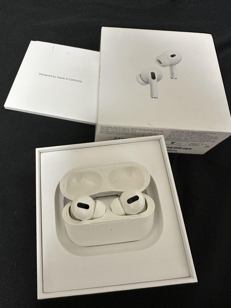 第2世代 MagSafe充電ケース付き
