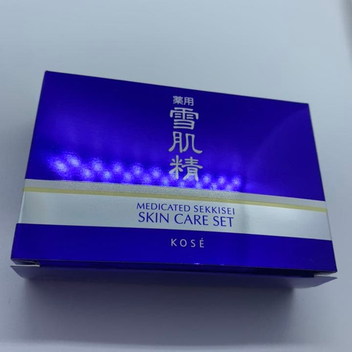 メルカリ 新品未開封 雪肌精 スキンケアセット メイク道具 化粧小物 550 中古や未使用のフリマ