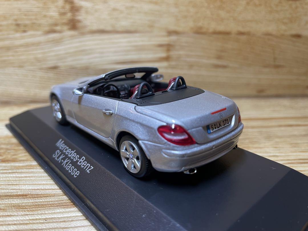 ミニカー　1/43　メルセデスベンツ　SLKクラス　シルバー　ディーラー正規品