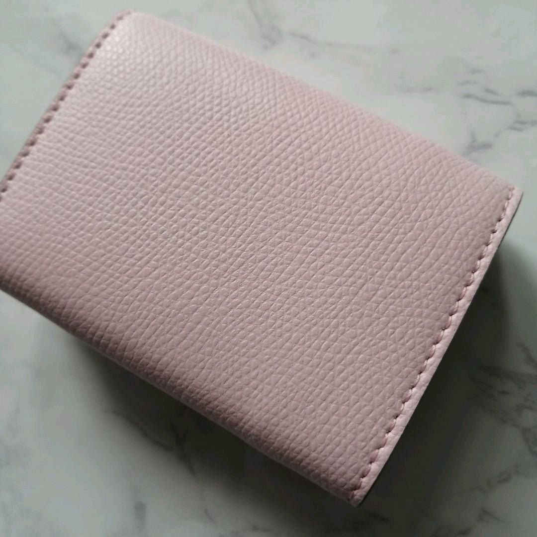新品未使用 FENDI 折り財布 バイザウォレット 日本未入荷 大人気デザイン