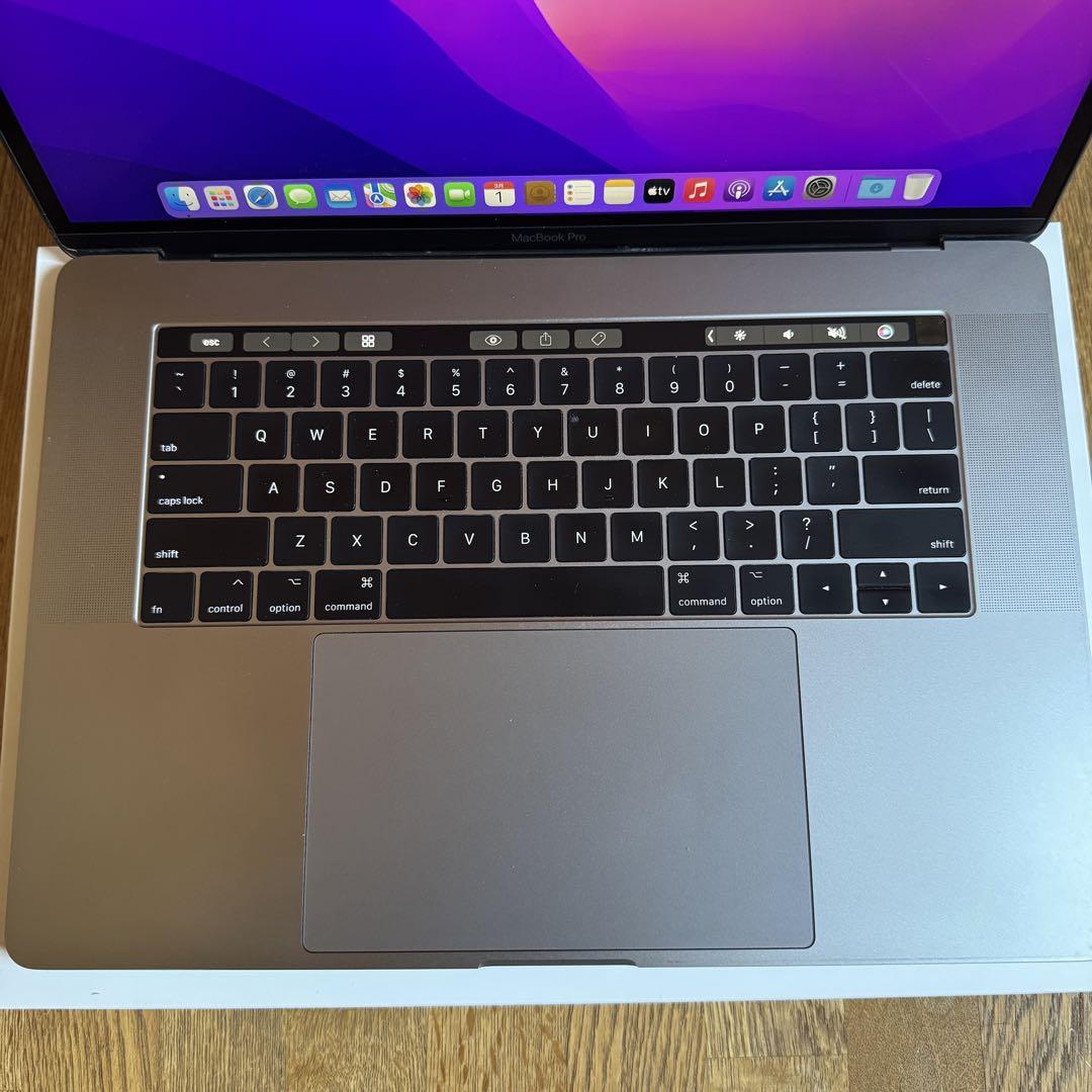 Apple MacBook Pro 15インチ 2016年モデル USキーボード一 番