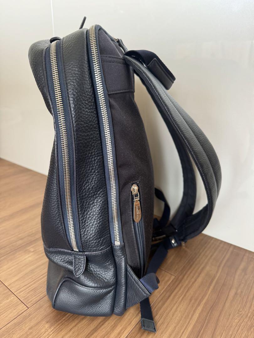 ペッレモルビダ 革リュック