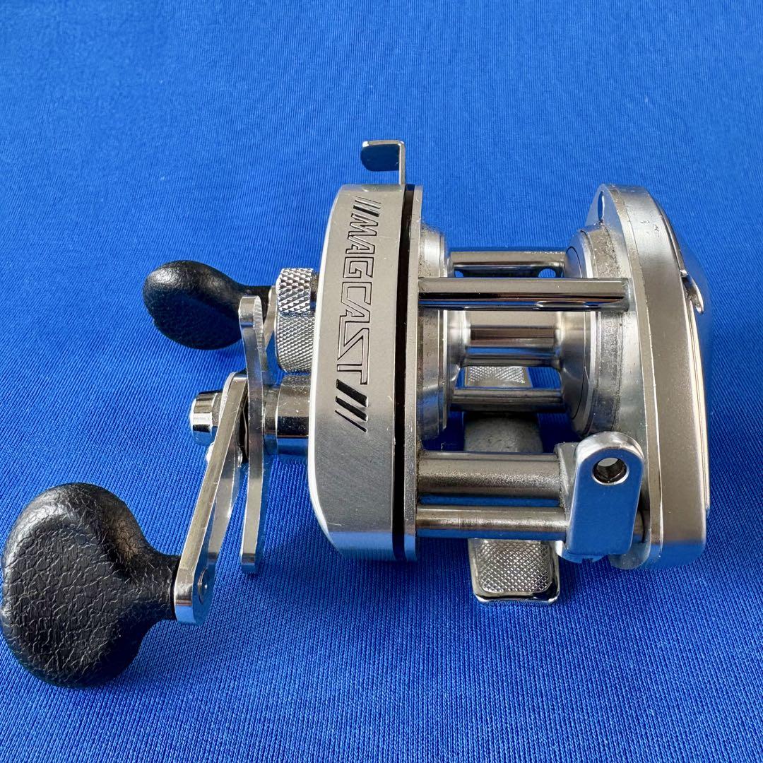 ワンオーナー SHIMANO シマノ バンタム マグキャスト 100SG リール