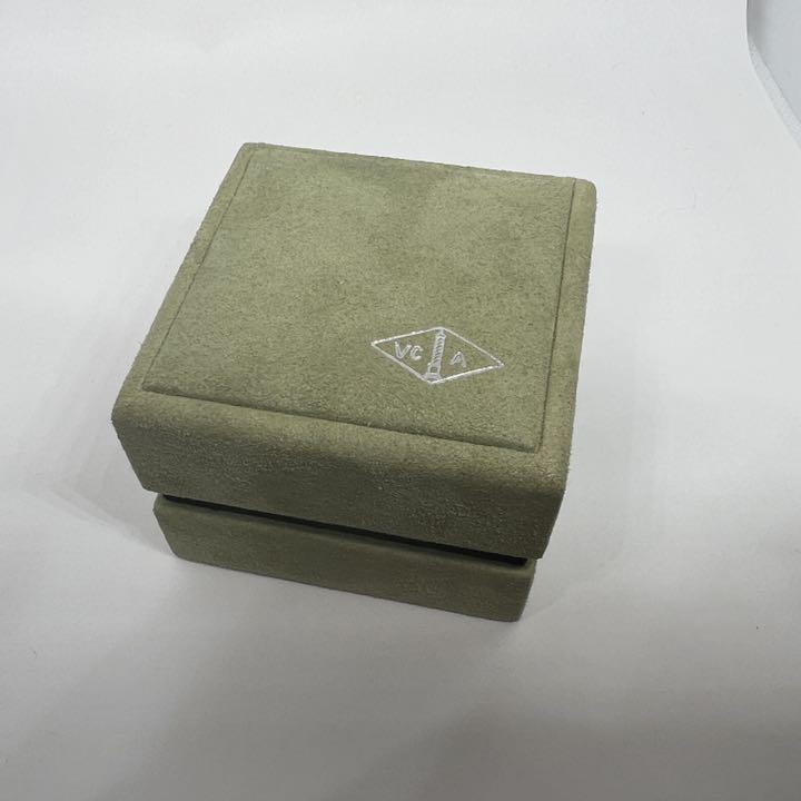 ルカリ↱ 正規品 イヤリング ピアス空箱 RdO6o-m37293244325 箱のみ ピアス箱小②ヴァンクリーフ&アーペル ⋟らくらくメ