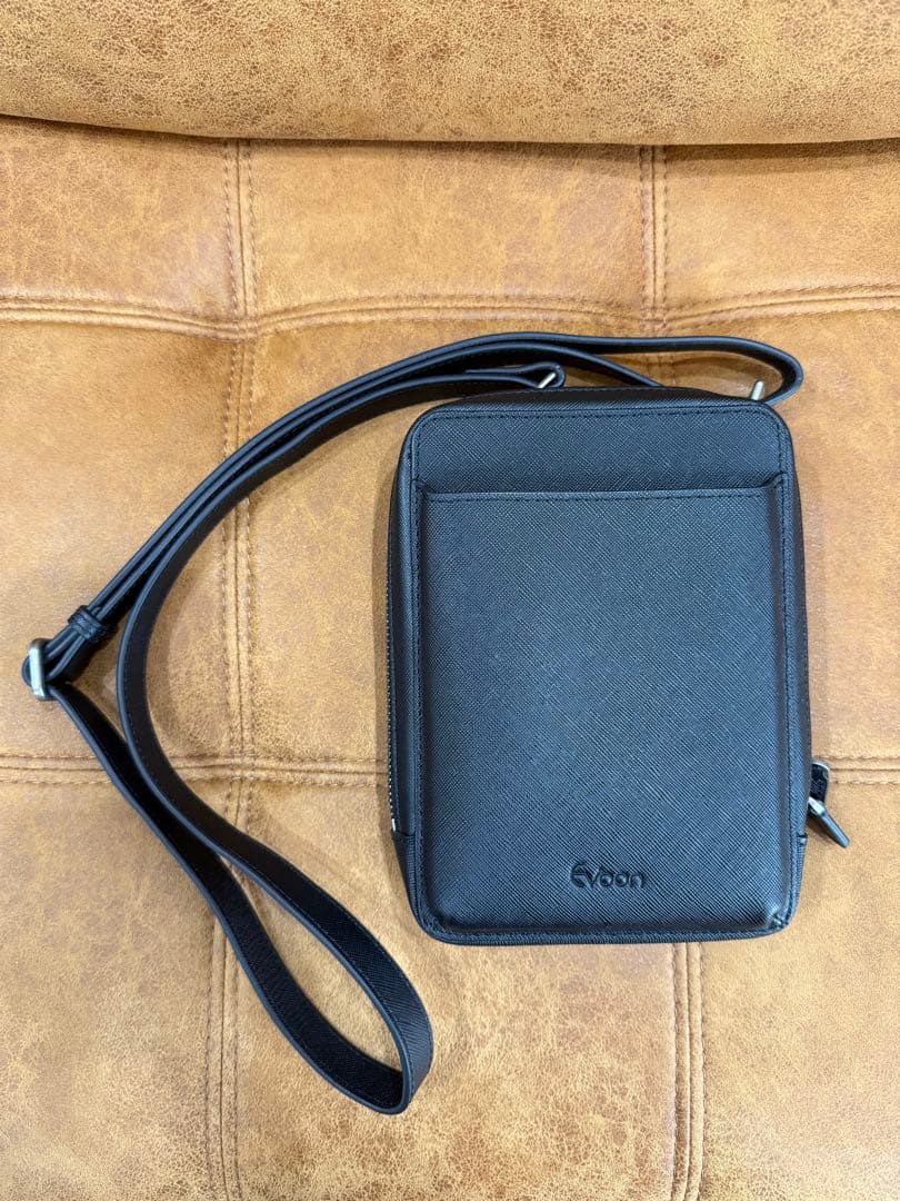 【数回使用】Evoon みがるスマホポーチレザー ブラック