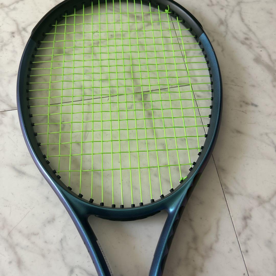 【大人気】Wilson ULTRA V4 100L　テニスラケット　G2
