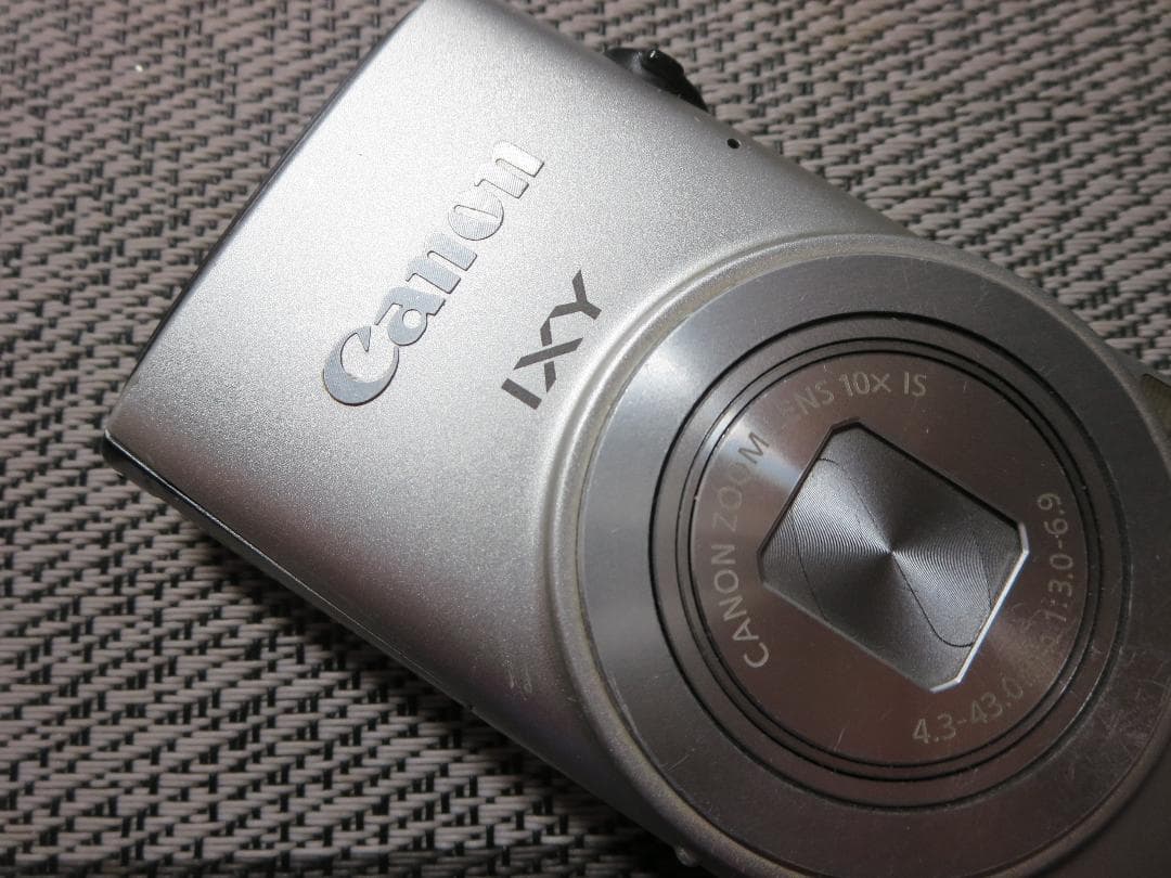 【新海さま専用】Canon IXY 610F デジタルカメラ シルバー