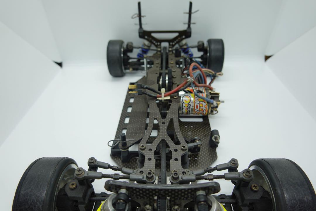 TAMIYA 旧車　シャーシ　当時物　ラジコン　車