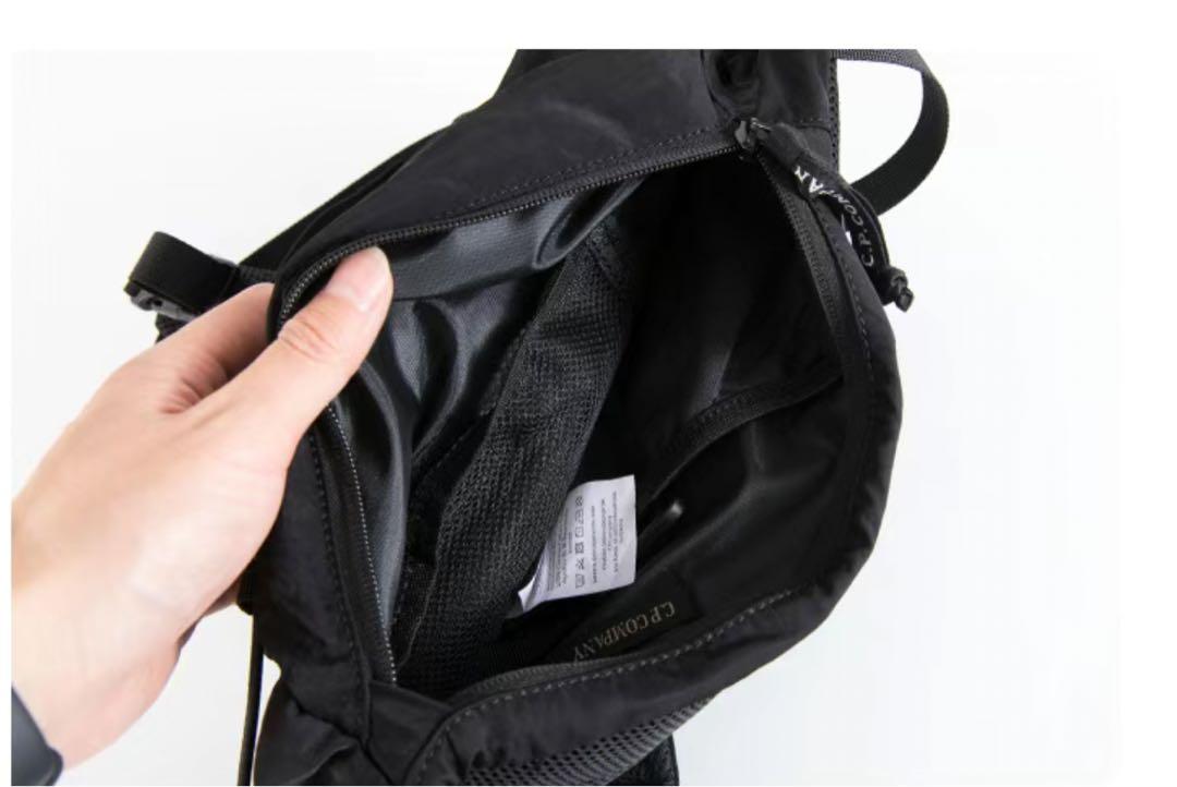 cp company シーピーカンパニー レンズショルダーバッグ ブラック