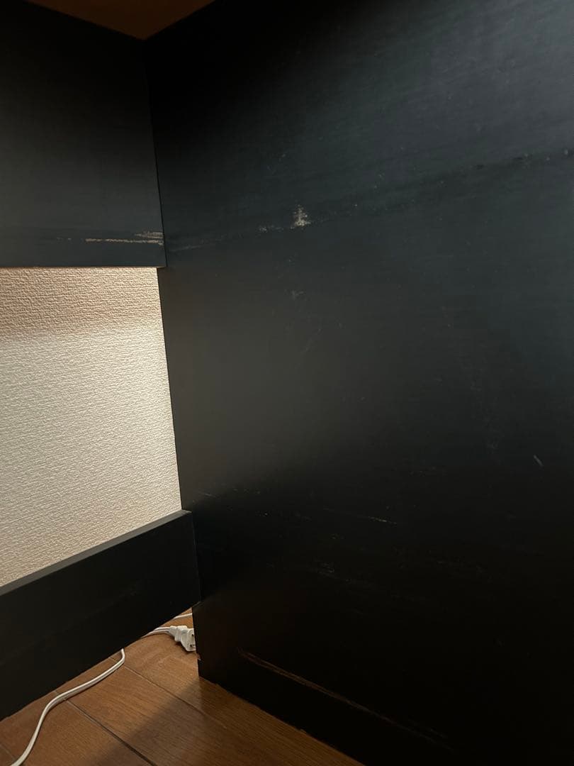 黒い デスク パソコンデスクにも。 黒い デスク パソコンデスクにも。