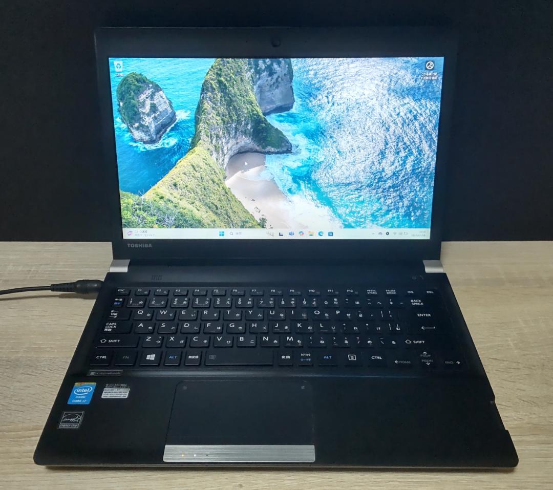 TOSHIBA dynabook R734/37KB