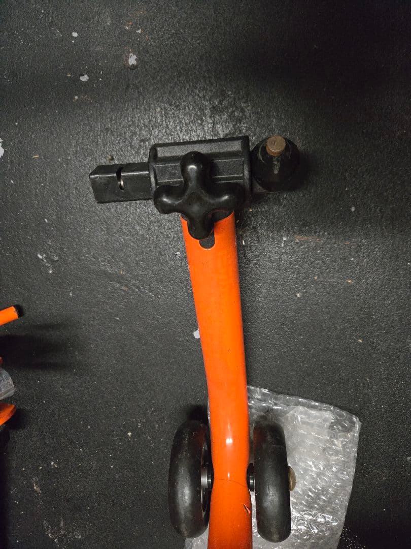 KTM フロントメンテナンススタンド