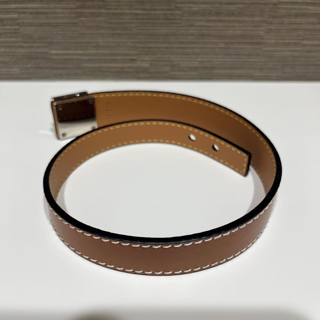 ロエベ  レザー　バングル　ブレスレット