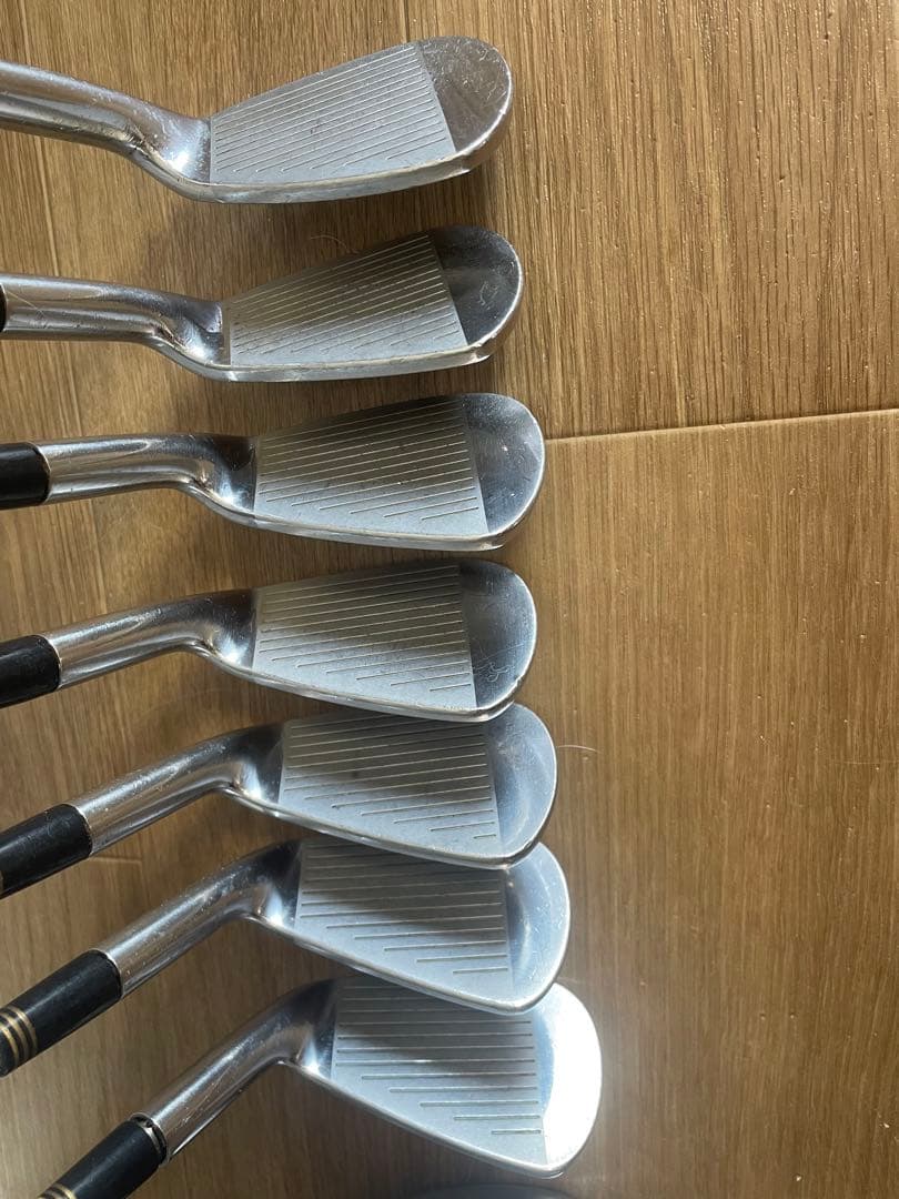 ゴルフクラブセット　(ドライバー、ユーティリティ、アイアン)