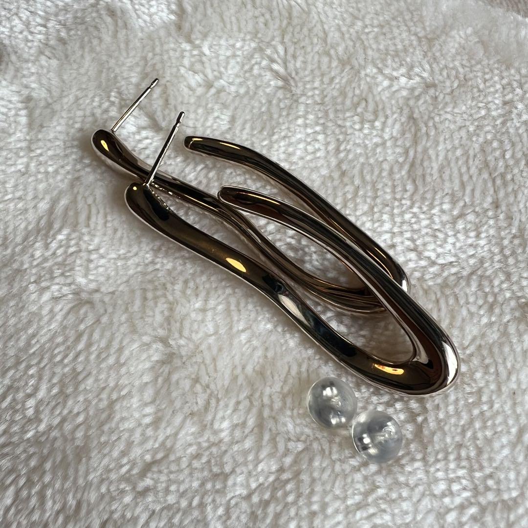 ete ロウ ピアス