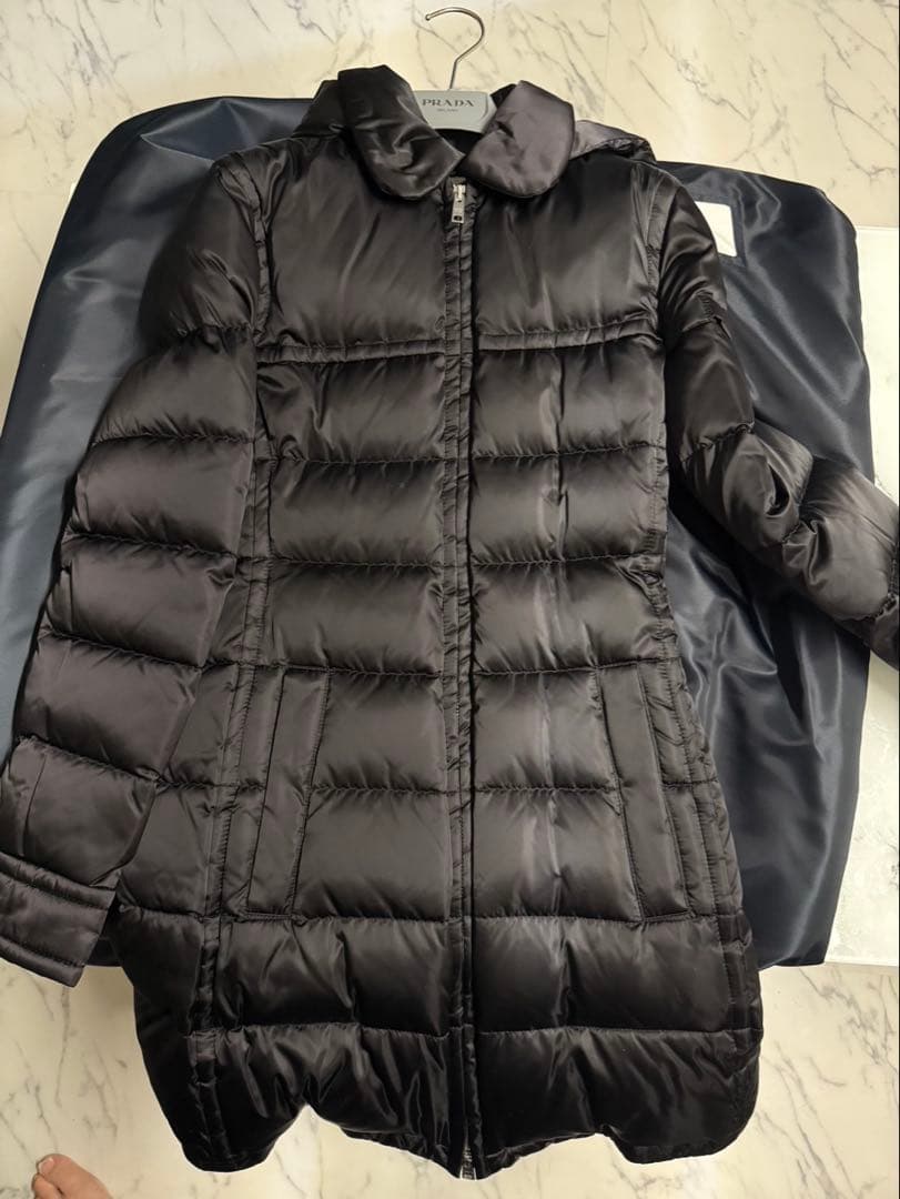 PRADA ファー付きダウンジャケット PRADA ファー付きダウンジャケット