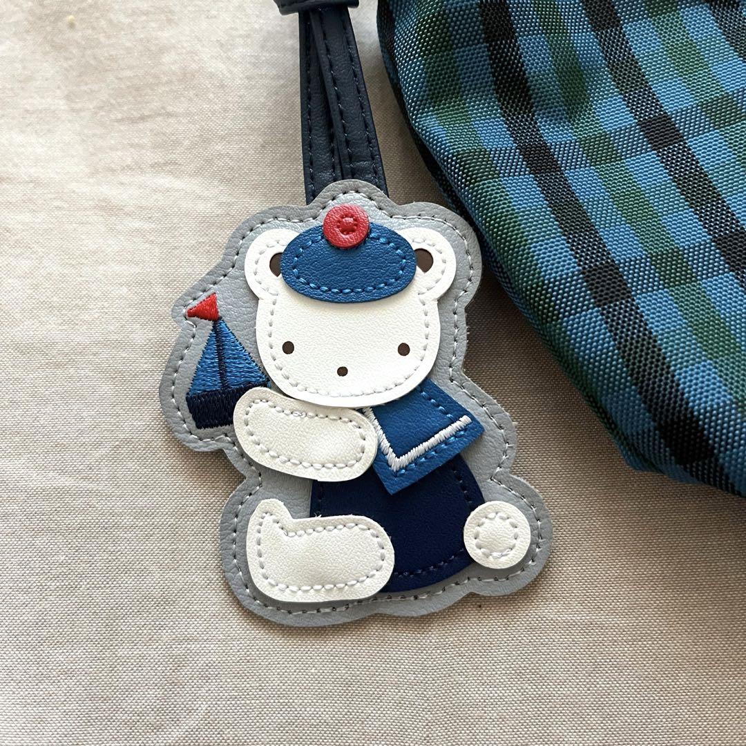 familiar チェック柄バッグ クマのチャーム付き