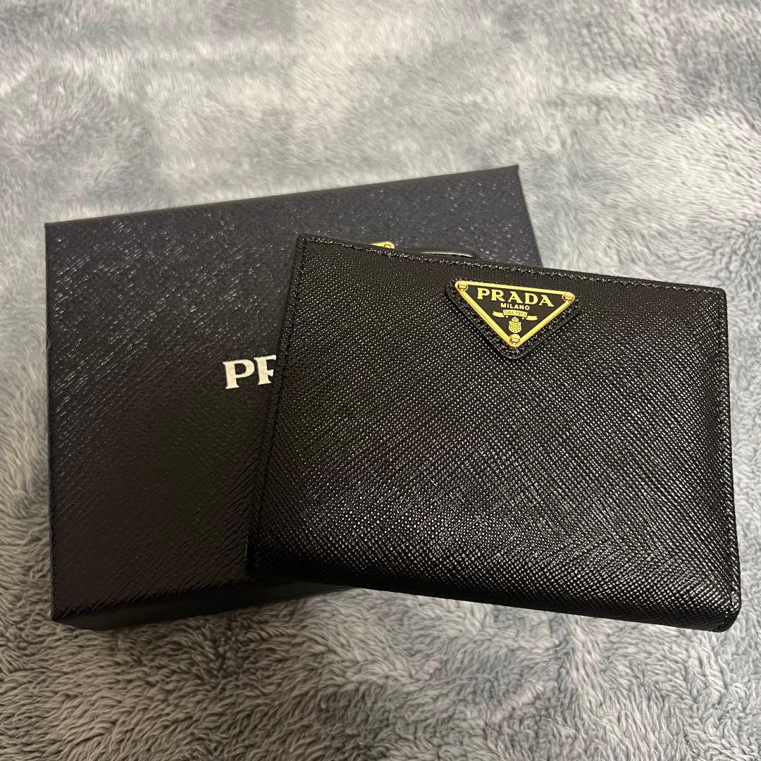 プラダ.PRADA.ブラックレザー.財布.二つ折り財布.7月8日まで値下げ中