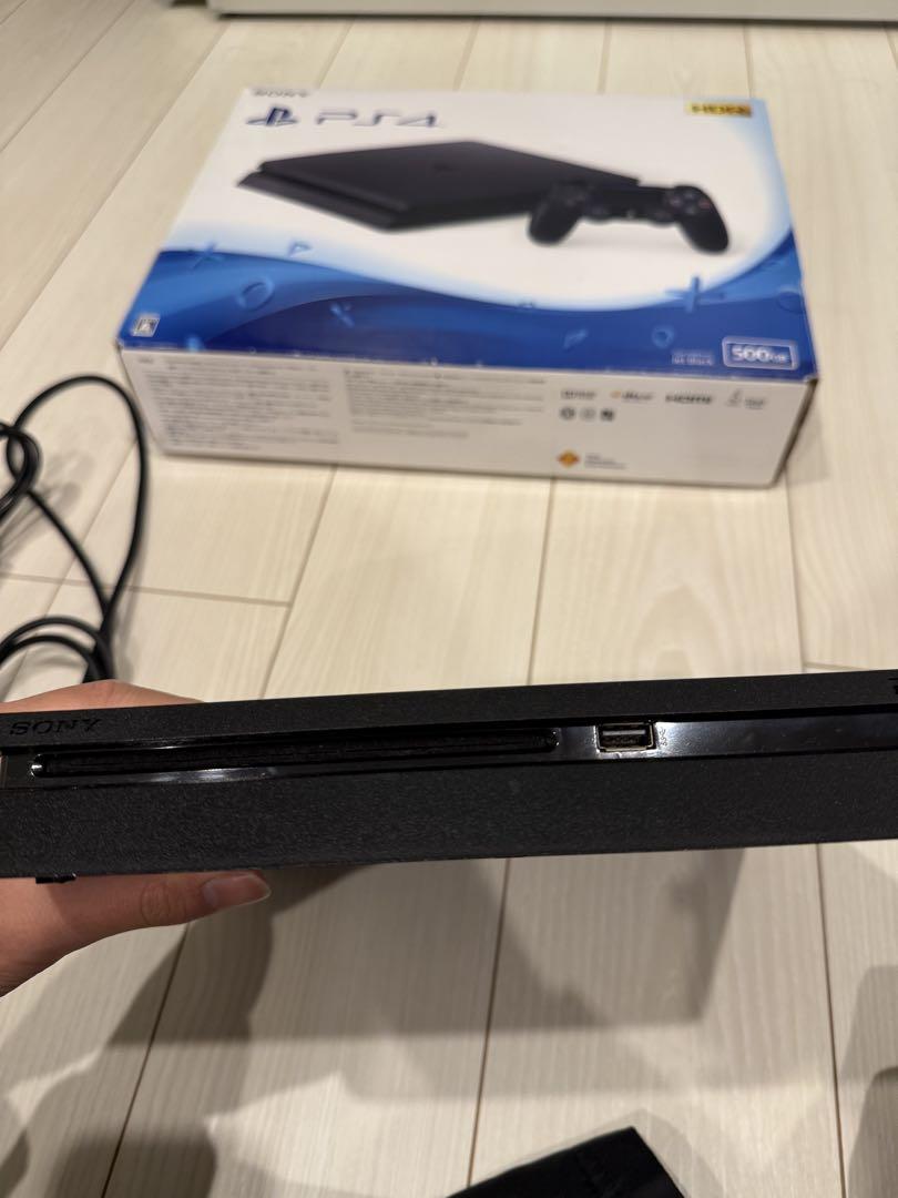 すぐ遊べます PS4本体