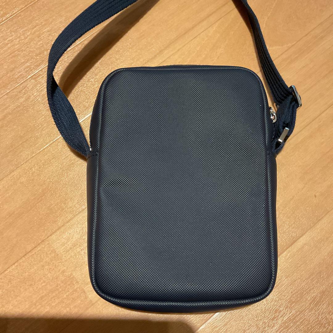 Lacoste ショルダーバッグ　ネイビー