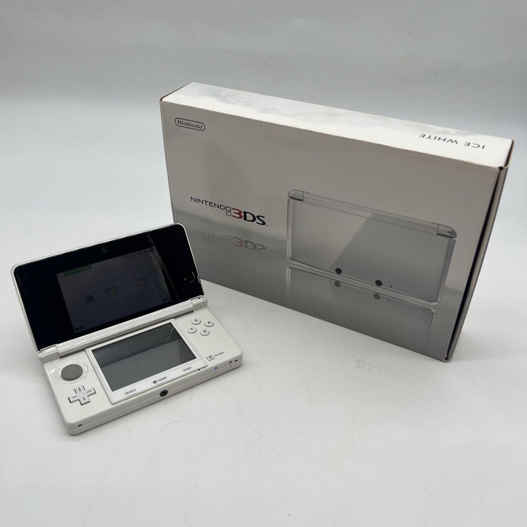 美品 Nintendo 3DS ホワイト 本体