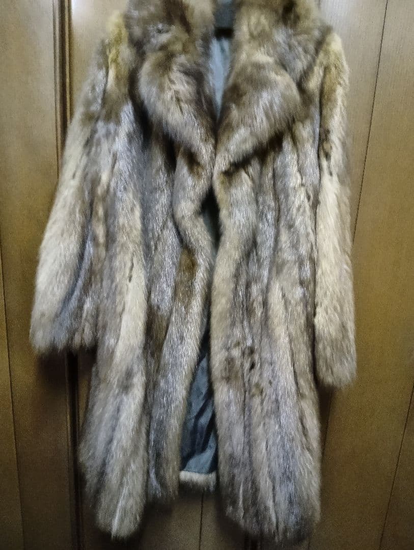 セーブル　ブラウン系毛皮ロングコート