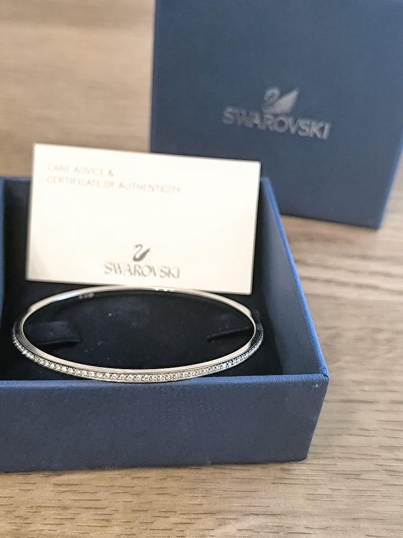 Swarovski シルバーバングル クリスタル - メルカリ