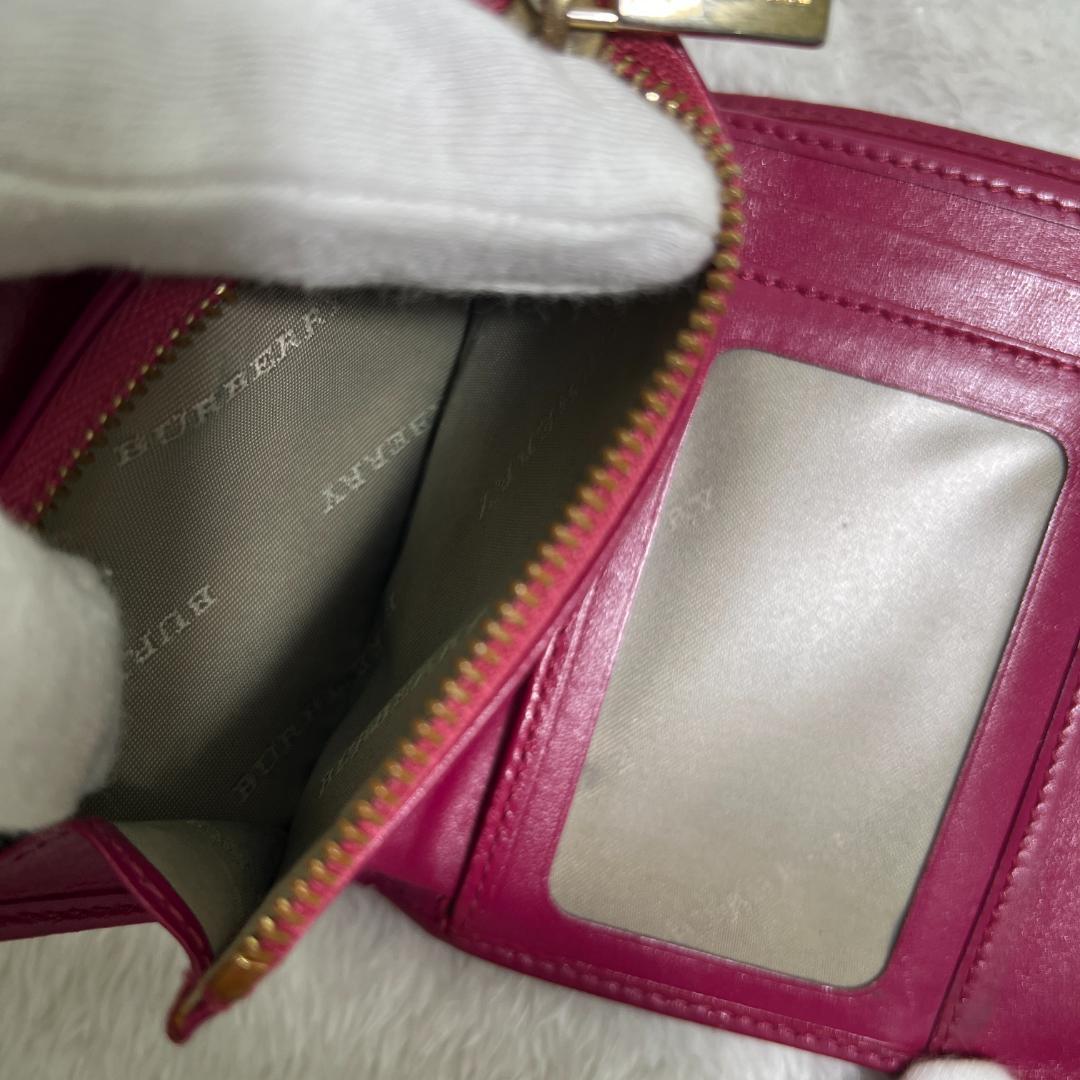 《美品》Burberry バーバリー 三つ折りレディース財布 《美品》Burberry バーバリー 三つ折りレディース財布