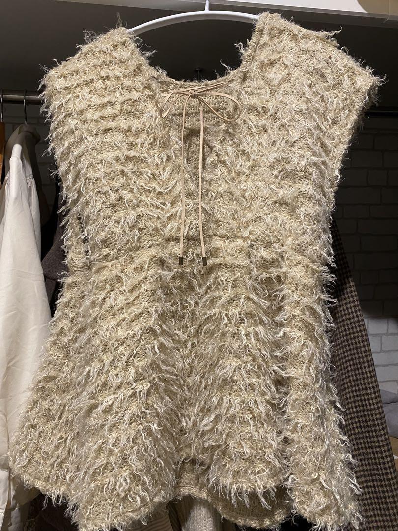 トップス FLUFFY PEPLUM VEST Eaphi