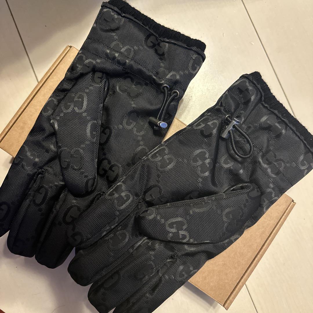 GUCCI ブラック