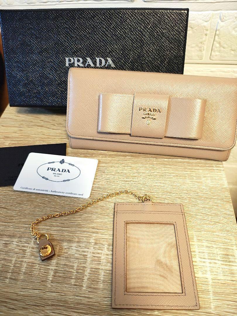 PRADA　長財布　リボン
