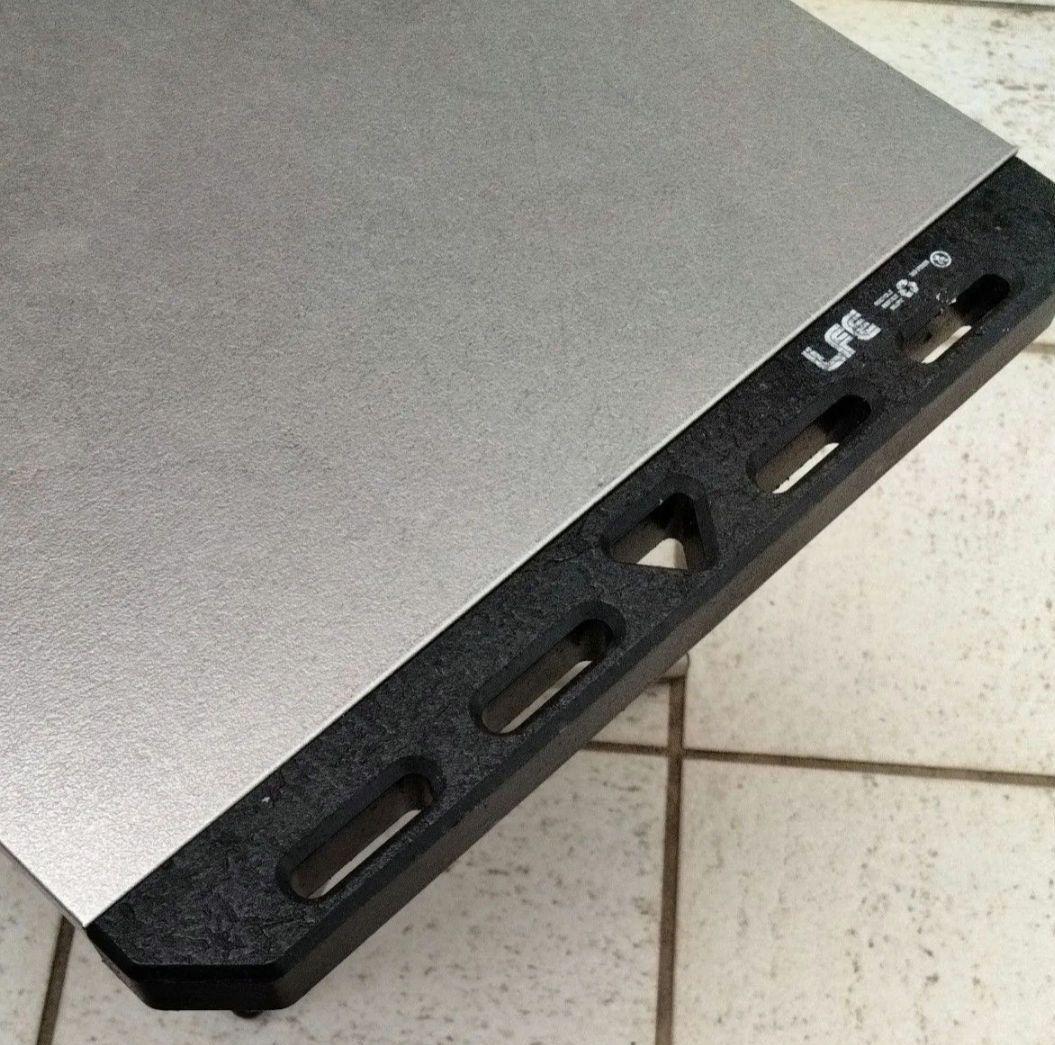 LOCKFIELD EQUIPMENT 焚火テーブル
