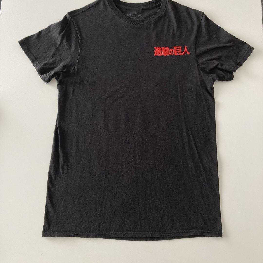 進撃の巨人 ヴィンテージ加工Ｔシャツ 黒 アニメTシャツ 進撃の巨人 ヴィンテージ加工Tシャツ 黒 アニメTシャツ (T
