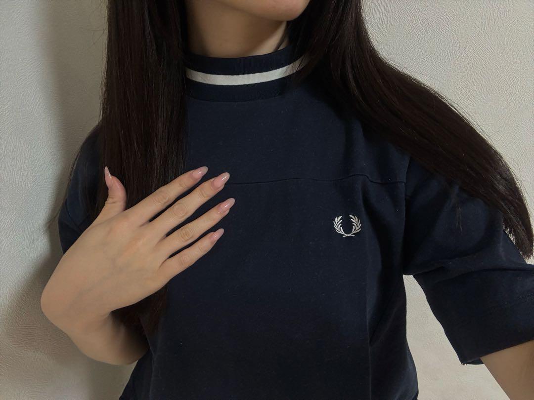 FRED PERRY Tシャツ　ネイビー