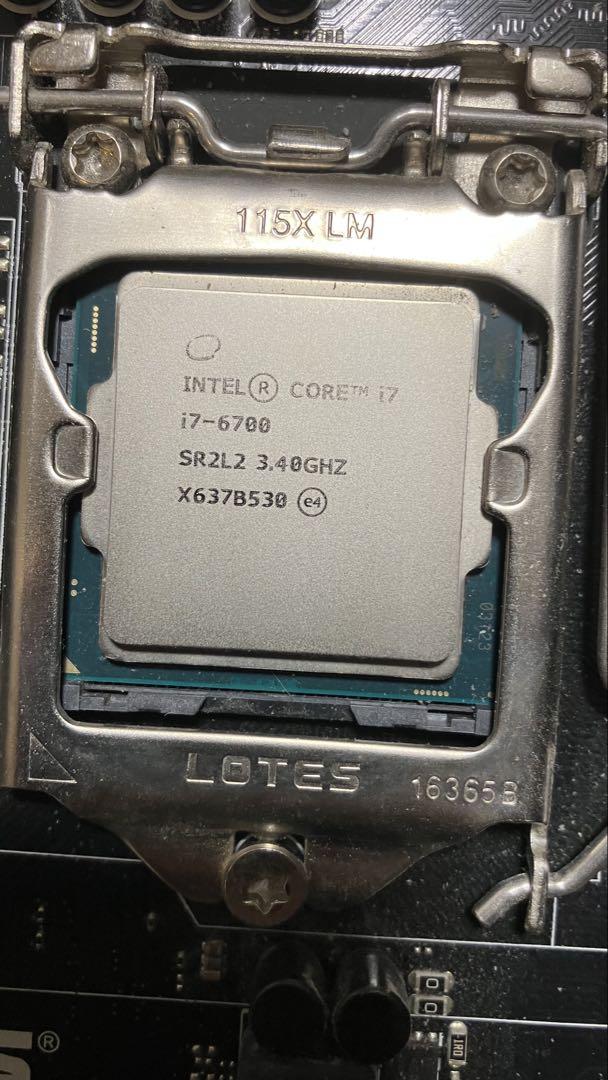 マザーボード CPU
