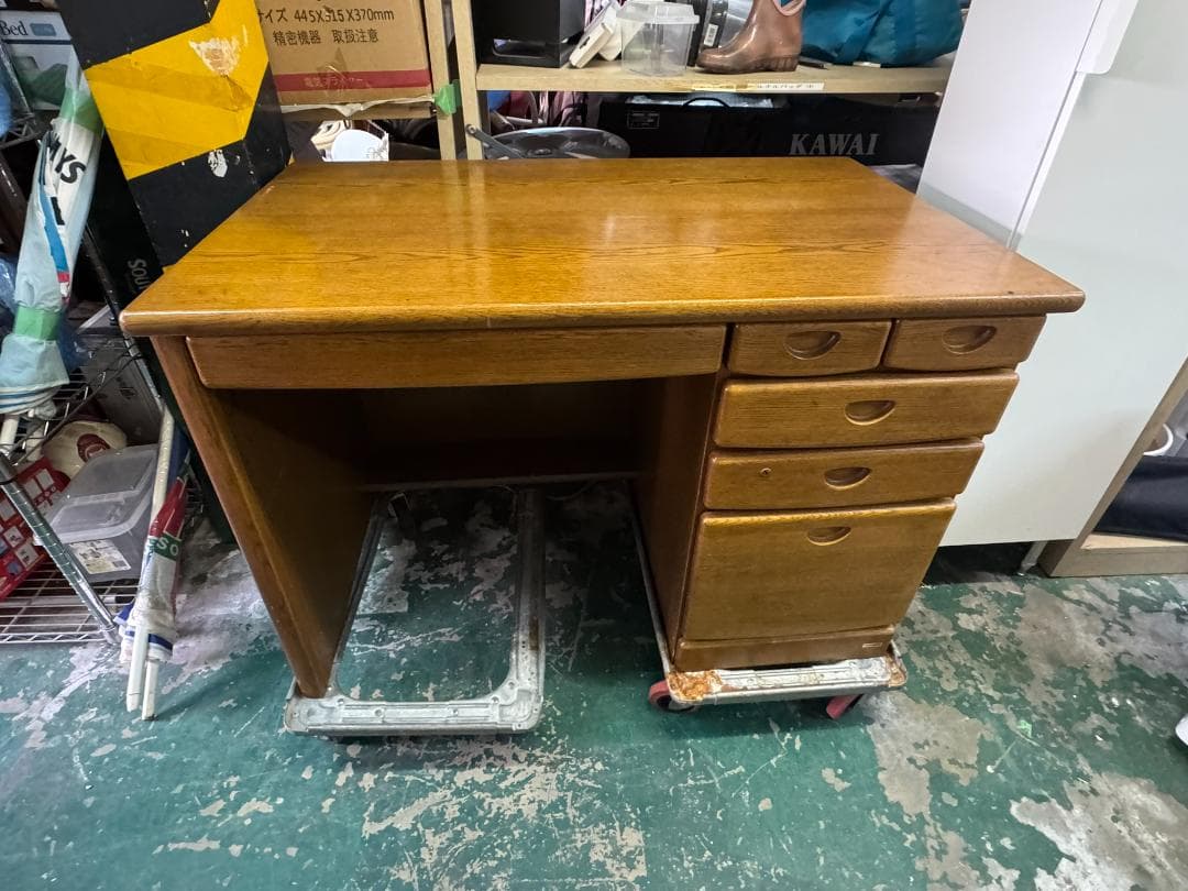 (4102W1)*勉強机　67 x 110 　高さ：73 cm