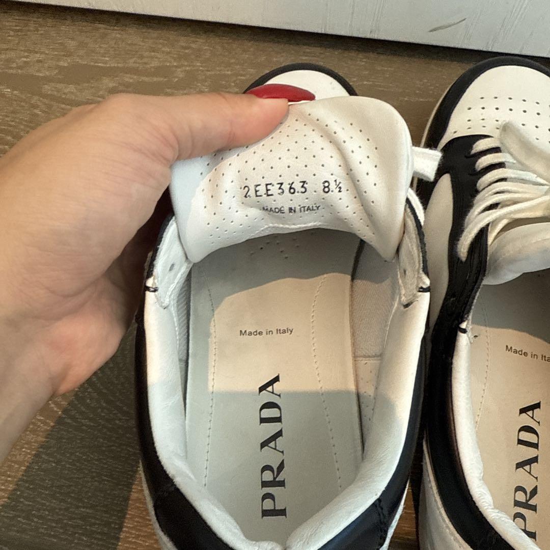 プラダ PRADA スニーカー