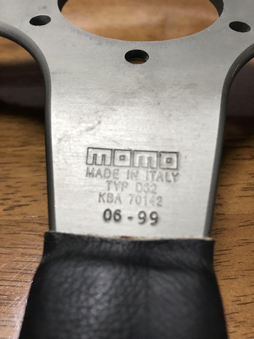 momoステアリング RACE TYP D32 中古美品
