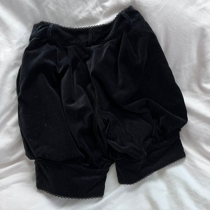 BLACK PEACE NOW ブラックピースナウ かぼちゃパンツ ブラック - メルカリ BLACK PEACE NOW ブラックピースナウ かぼちゃパンツ ブラック - メルカリ