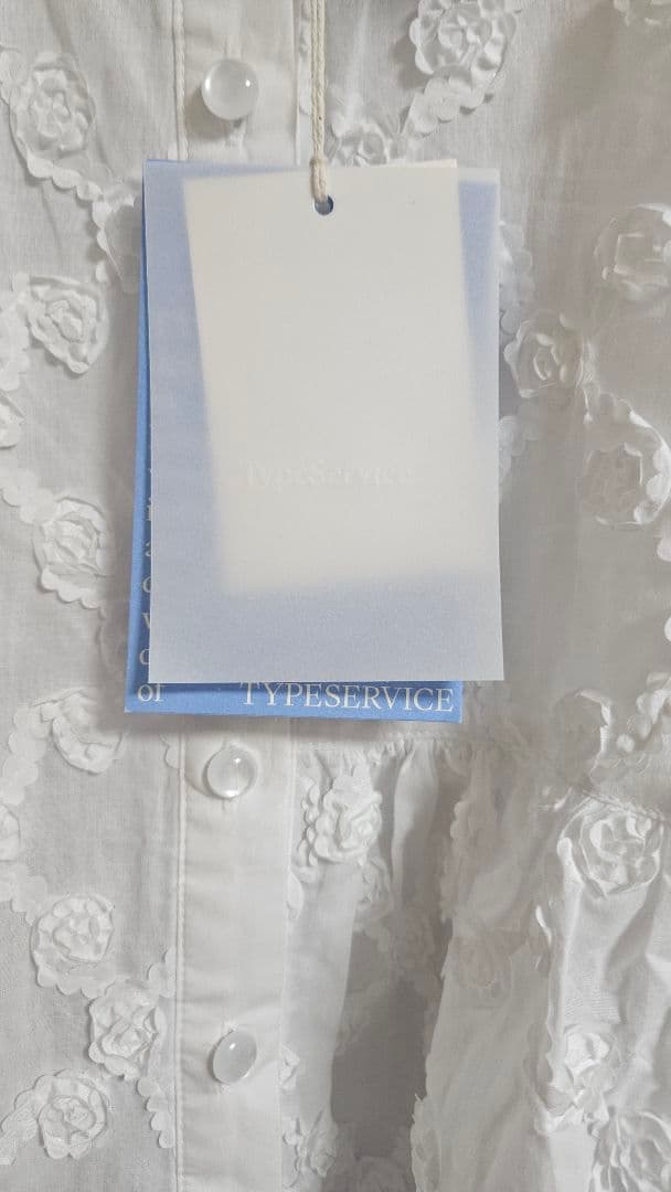 TYPESERVICE Frilly Button Top ブラウス