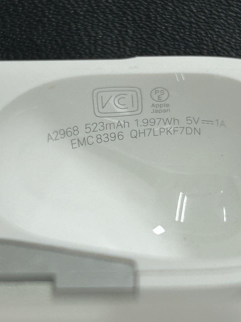 中古美品　AirPods Pro 第二世代　A2968 A3048-3047