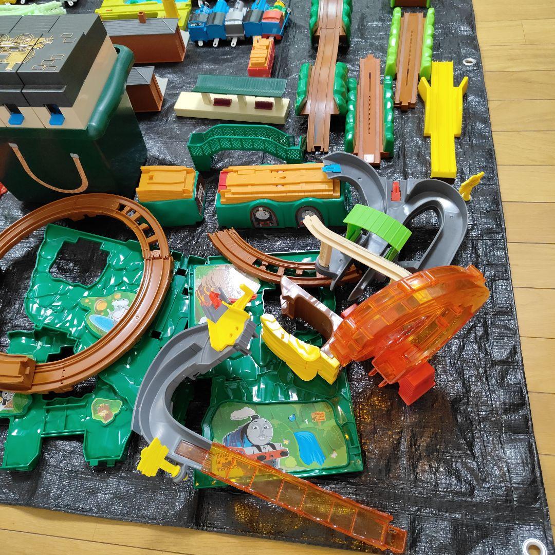 プラレール　大量　まとめ売り　処分　きかんしゃトーマス　貨車　車両　未検品