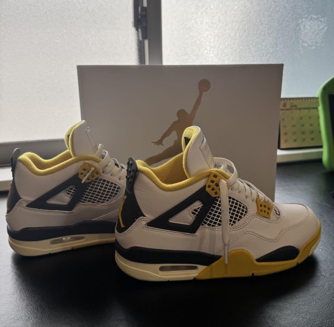 Air Jordan 4 ホワイトココナッツミルクカラー 箱付き
