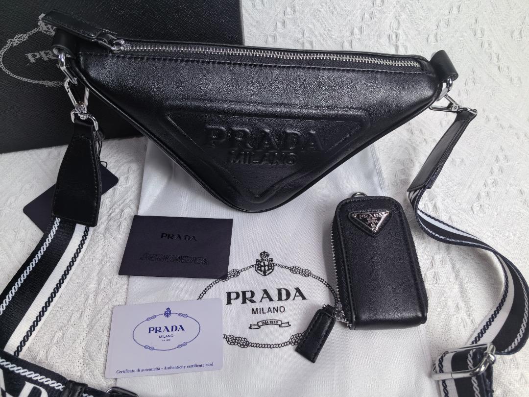 PRADA プラダ ノベルティ 三角 レザー ショルダーバッグ