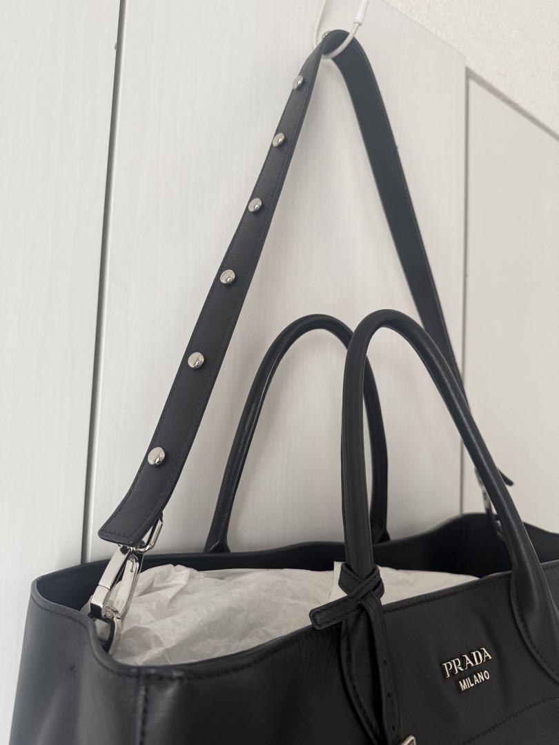 PRADAプラダA4トートビジネスバッグ黒スタッズショルダー付き