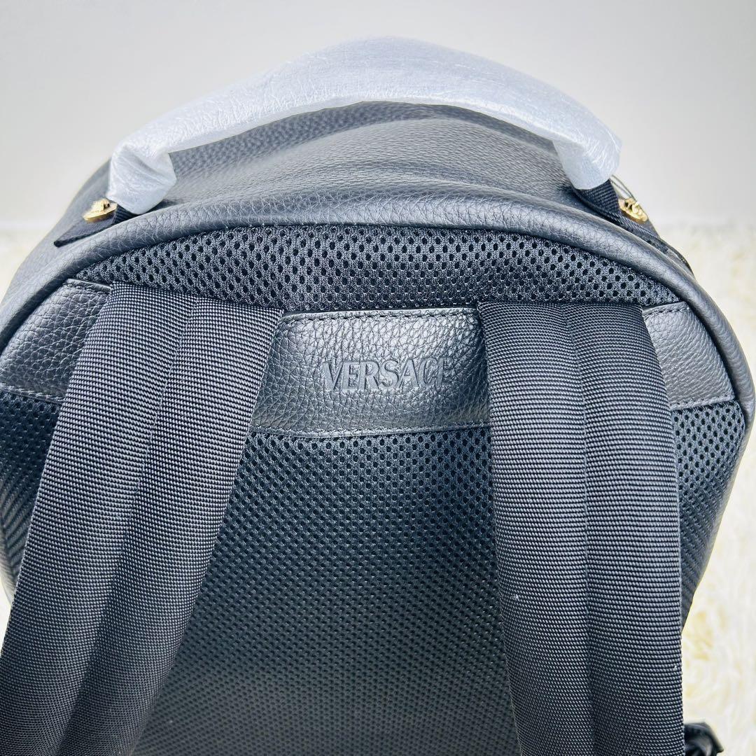 【新品未使用】ヴェルサーチ　VERSACE メンズ リュック　メデューサ　金ロゴ